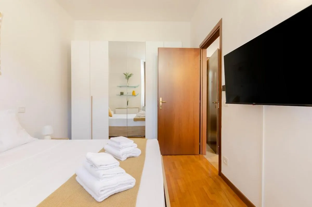 Cice Apartment In Veronetta  Verona
